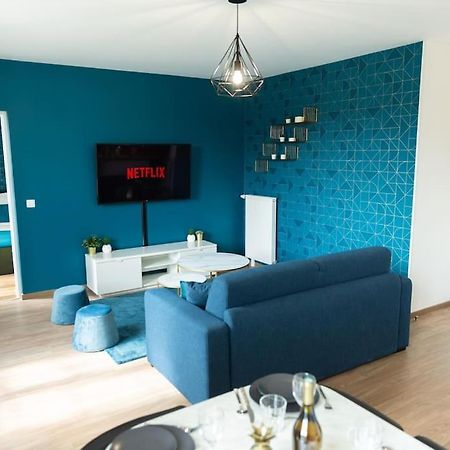 Elegant Apartment #6 Serris Bagian luar foto