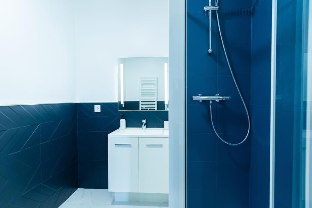 Elegant Apartment #6 Serris Bagian luar foto
